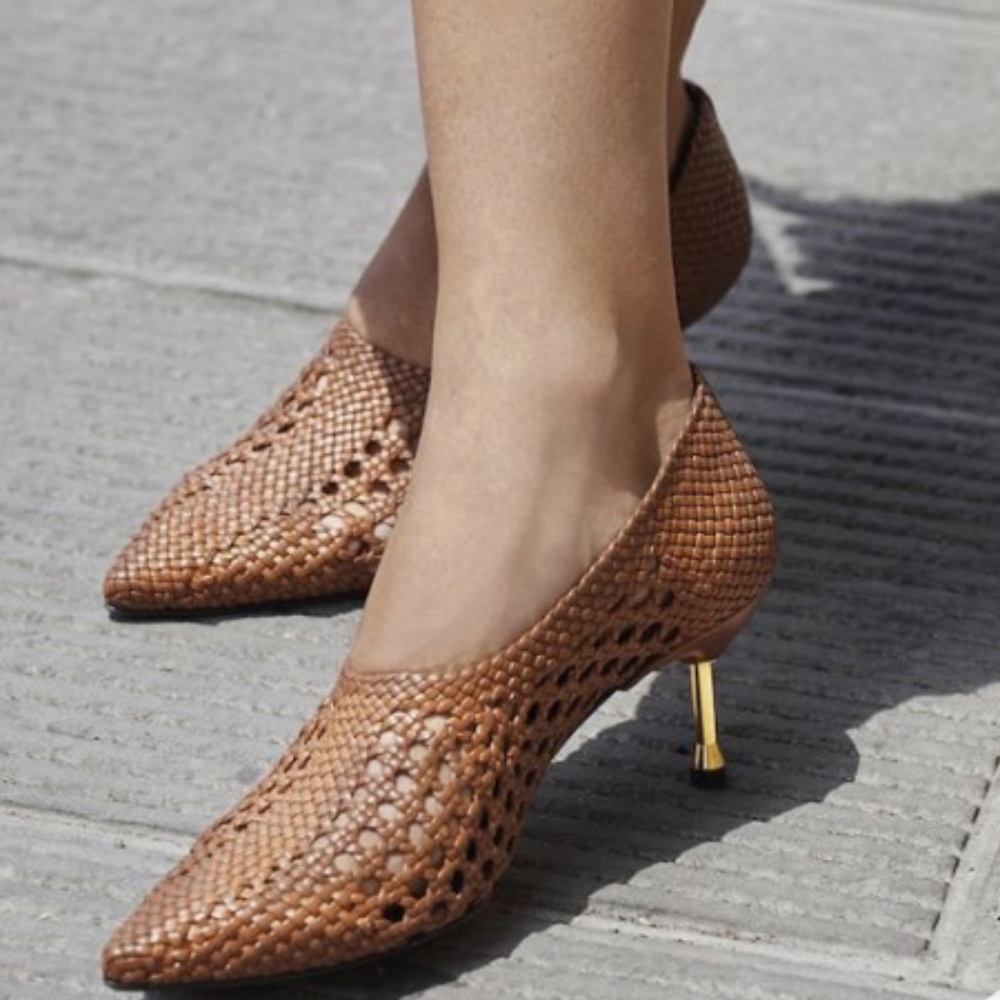 SOULIERS MARTINEZ Menorca Woven Leather Pumps size 38 / 39 8/9 $640